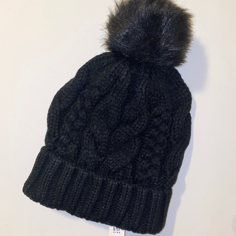 Gap kids cable knit Pom hat
